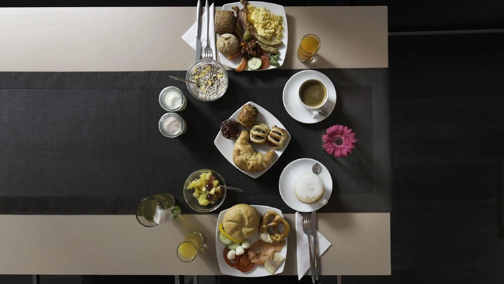 ****  Pearl Design Hotel - Frankfurt City Frankfurt am Main Germany